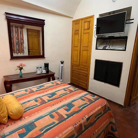 Hotel Antigua Casa De Piedra Сан-Міґель-де-Альєнде Екстер'єр фото